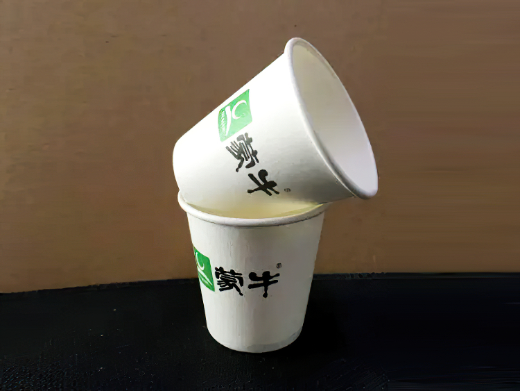 蒙牛、伊利在盛世湘容定制一次性品尝杯试饮杯